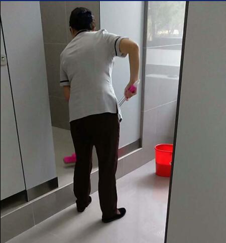 學校區(qū)消毒+深保潔