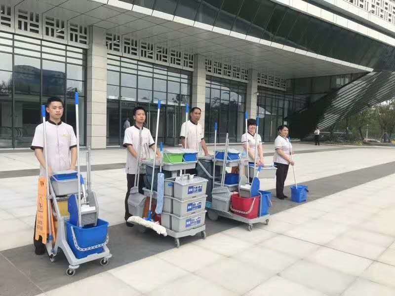 【武漢江城清洗】與軍運(yùn)同行，為軍運(yùn)助力！