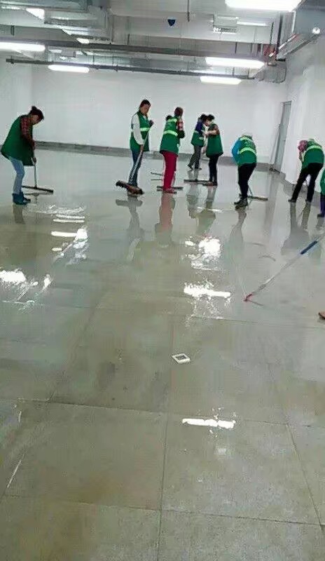 武漢開(kāi)荒保潔 武漢開(kāi)荒保潔